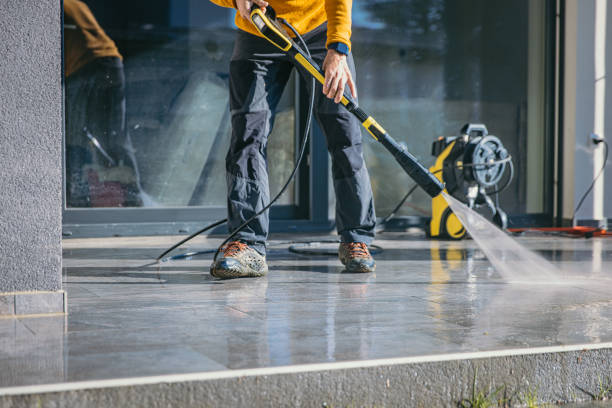Best Gutter Cleaning  in Malone, FL